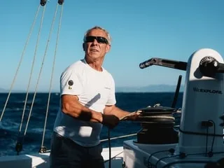 Route du Rhum 2026. Roland Jourdain déclare forfait pour des raisons médicales et est remplacé par François Guiffant