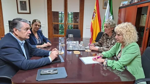 Las izquierdas vuelven a reclamar en el Parlamento andaluz una comisión de investigación sobre la crisis de los cribados de cáncer de mama