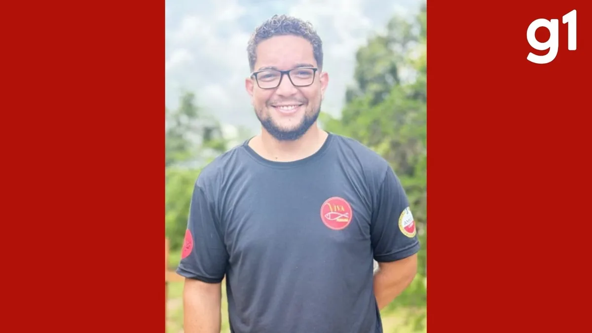 Motociclista estava trabalhando quando foi atingido por carro de luxo e morto em Cuiabá
