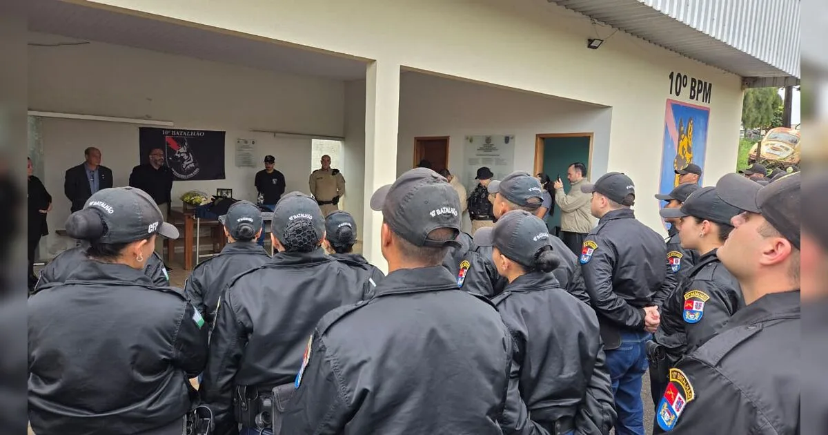Emoção marca adeus ao cão policial Rintin Tin no 10º BPM de Apucarana; vídeo