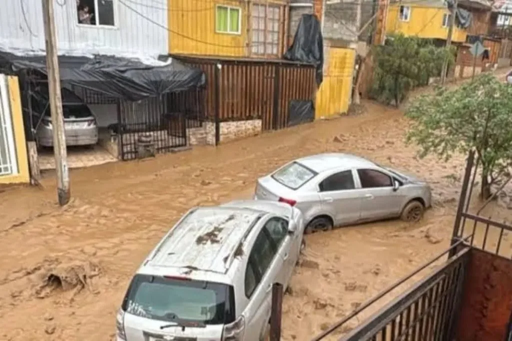 Chile declara estado de excepción por catástrofe en Tocopilla en medio de fuerte temporal