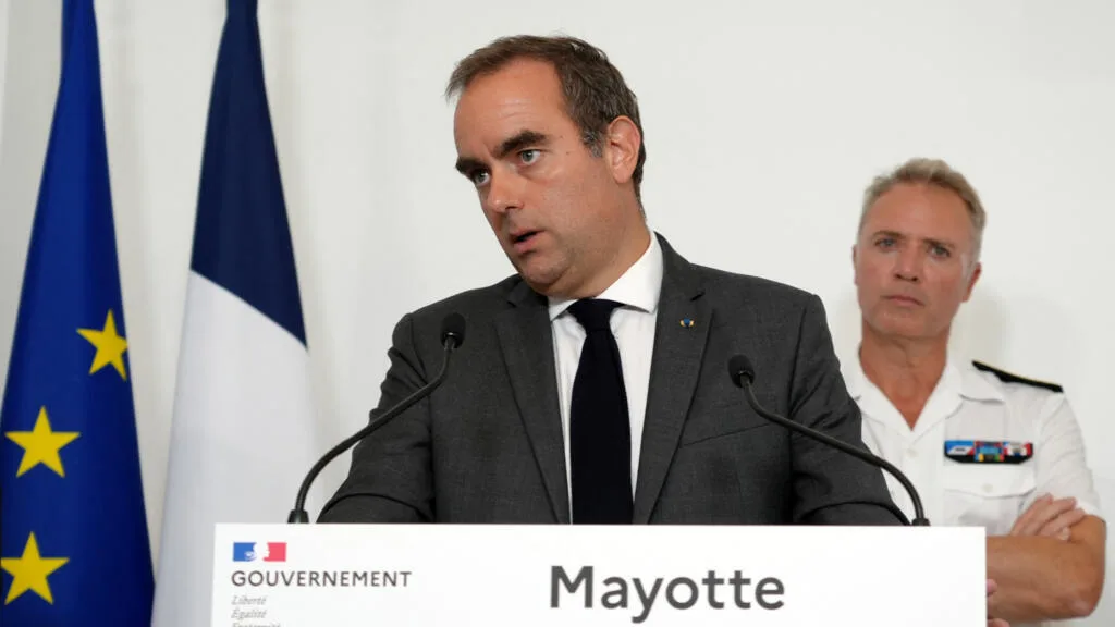 Mayotte: près de deux ans après le passage de Chido, le gouvernement revoit sa copie