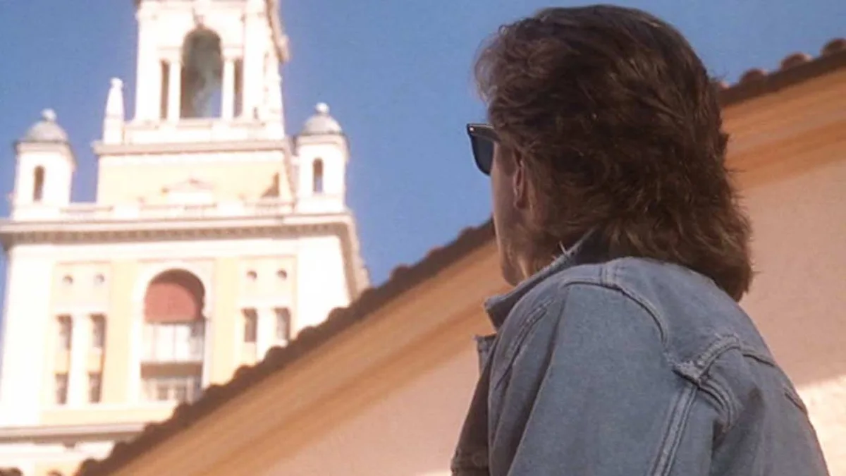 C'est l'une des séries policières les plus culte des années 80 ! 37 ans après, elle devient à nouveau un film grâce au réalisateur de Top Gun Maverick et un casting incroyable