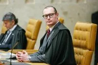 Flávio e Zema propõem mudanças no STF em planos de governo