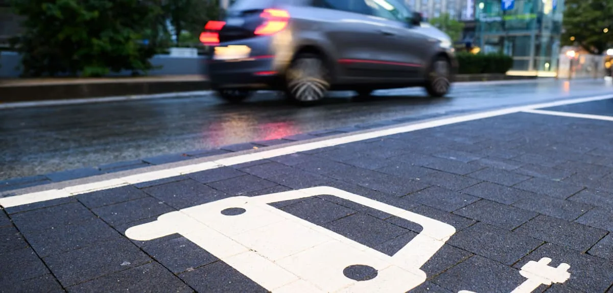 „Fortschritt sollte Lärm reduzieren“ – Rot-Grün will Motorsound bei E-Autos verbieten