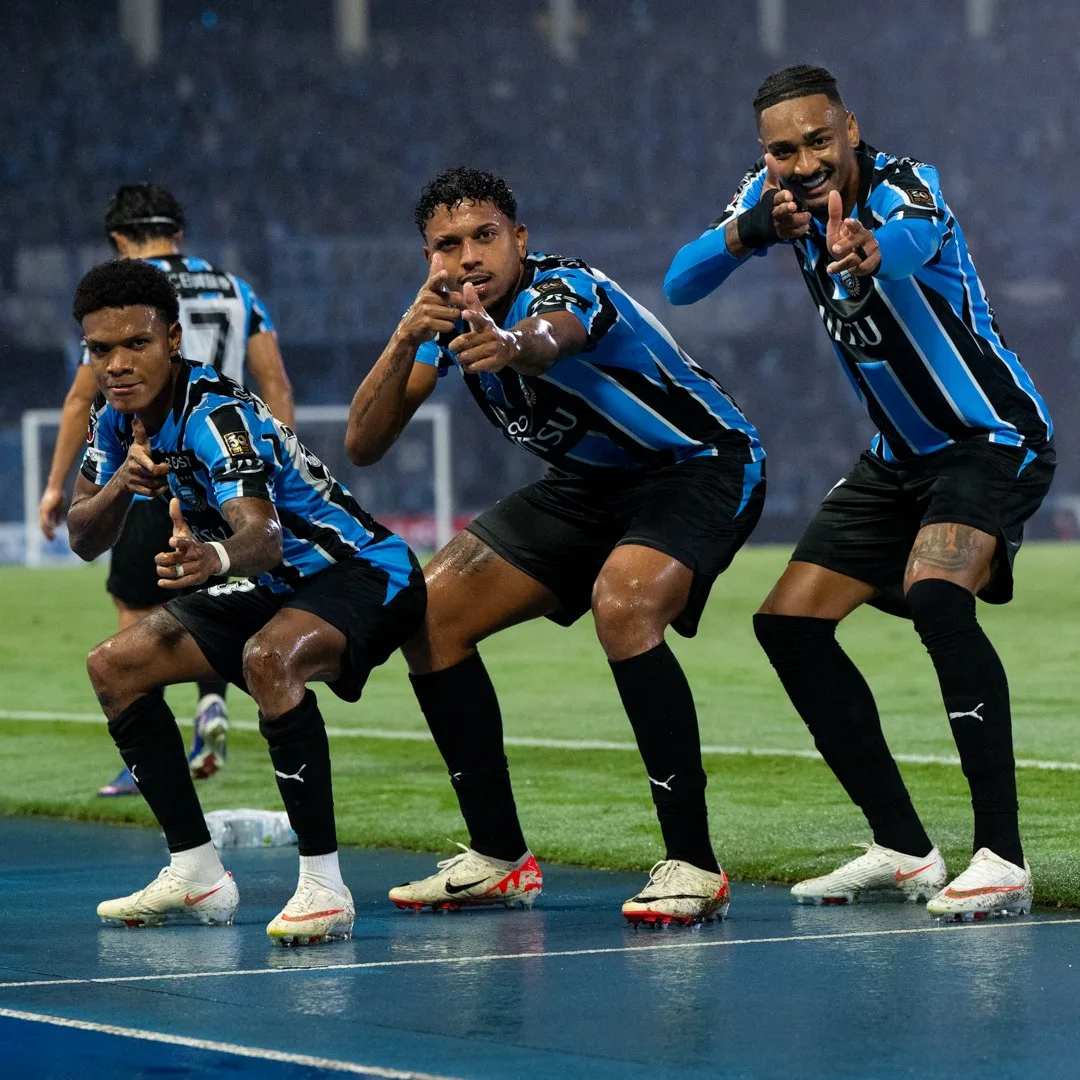 Ex-Cuiabá e Sport, Derik Lacerda marca e dá duas assistências em estreia pelo Kawasaki Frontale
