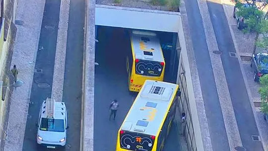 Condutora de autocarro envolvido em acidente mortal no Cacém deve ser constituída arguida em setembro