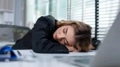 Por que você tem tanto sono às 3 da tarde? O que diz a ciência