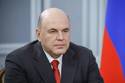 В России за полгода выплатили 1,3 трлн рублей страховок