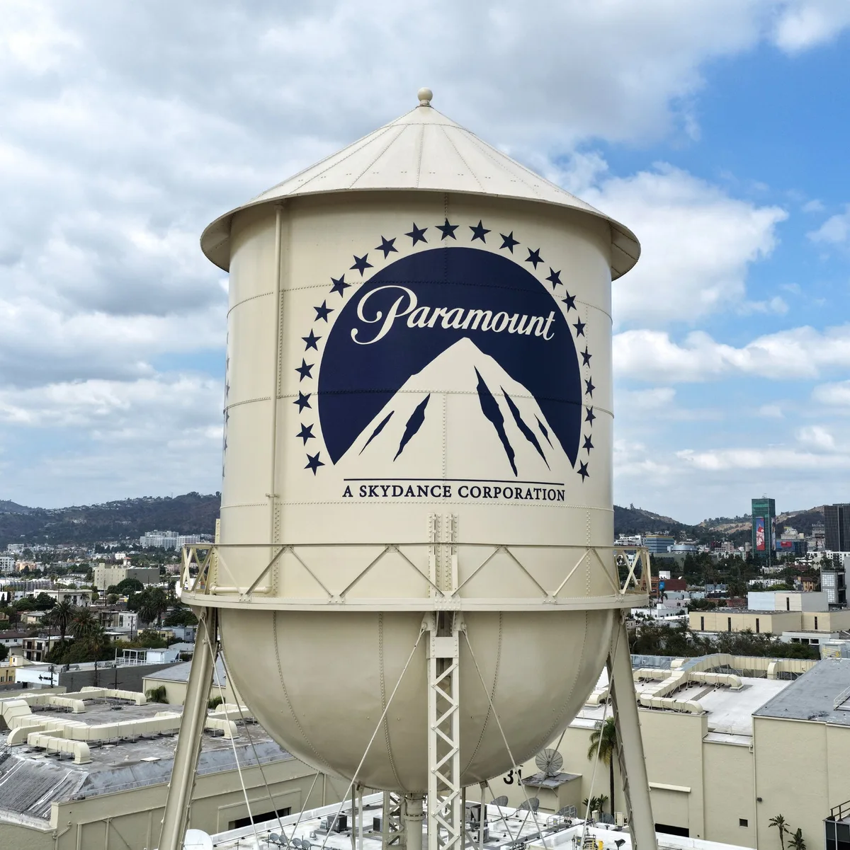 Paramount Cleared to Buy Warner Bros.