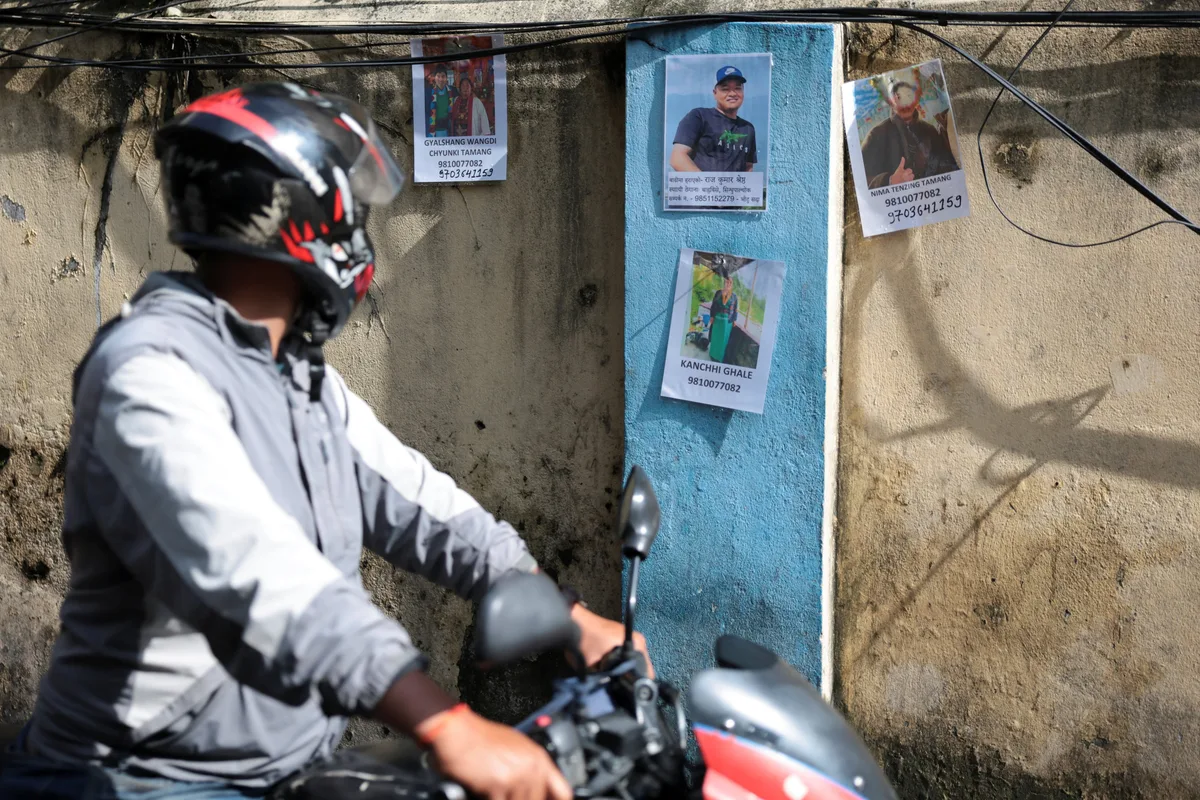 Families of Canadians missing after floods in Nepal plead for answers