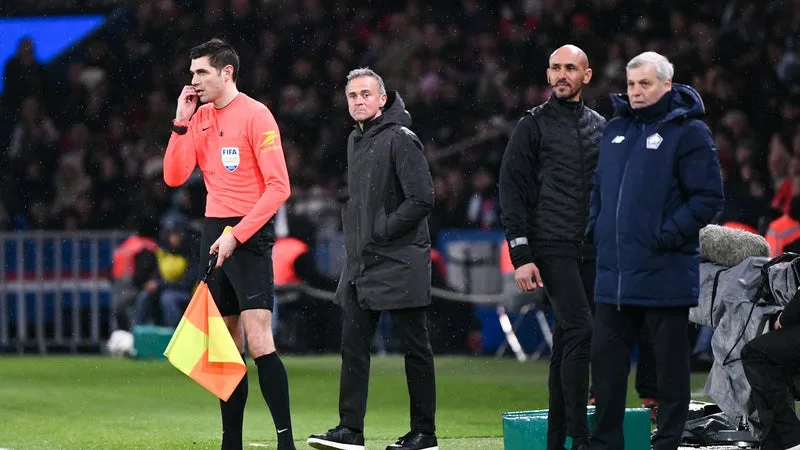 "Je ne peux pas lui souhaiter le meilleur": Luis Enrique rectifie son propos sur Bruno Genesio avant OM-PSG