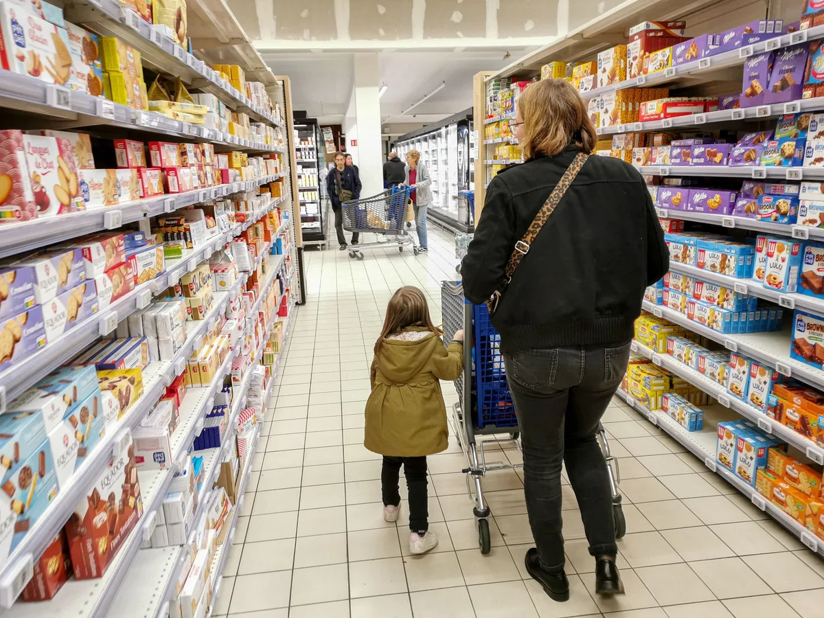 « Personne ne vous aide » : comment améliorer le quotidien des familles monoparentales ?