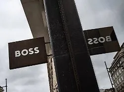 Konzern stoppt Aktienrückkauf : Großaktionär Frasers greift nach Mehrheit bei Hugo Boss