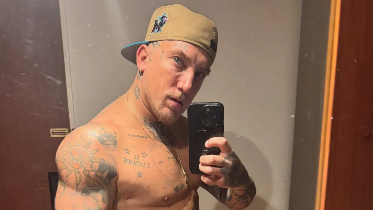 El Polaco recuperó el control de una de sus vías de comunicación: “Acá van a ver cosas que en las redes no muestro”