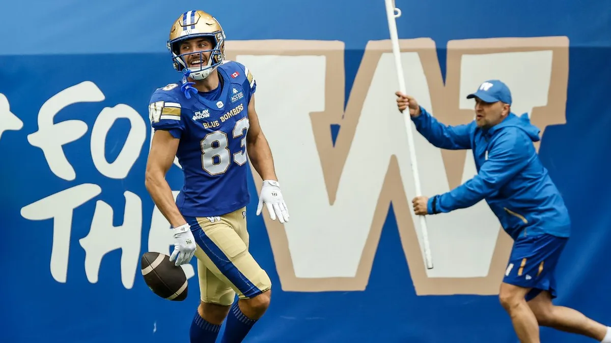 Blue Bombers pick Roughriders apart to win Banjo Bowl