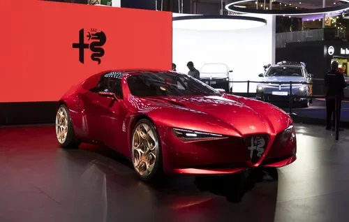 Alfa Romeo Cuorerosso concept signals sleek new direction, V6 hybrid powertrain