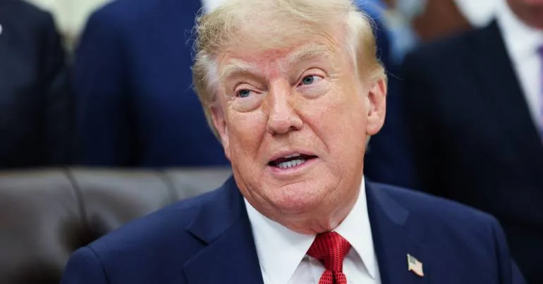 Arco que Trump quer construir pode ser complexo militar