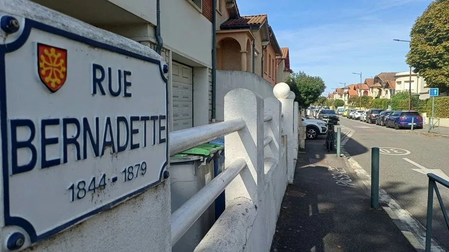 AZF, 25 ans après : des fissures causées par l'explosion toujours visibles