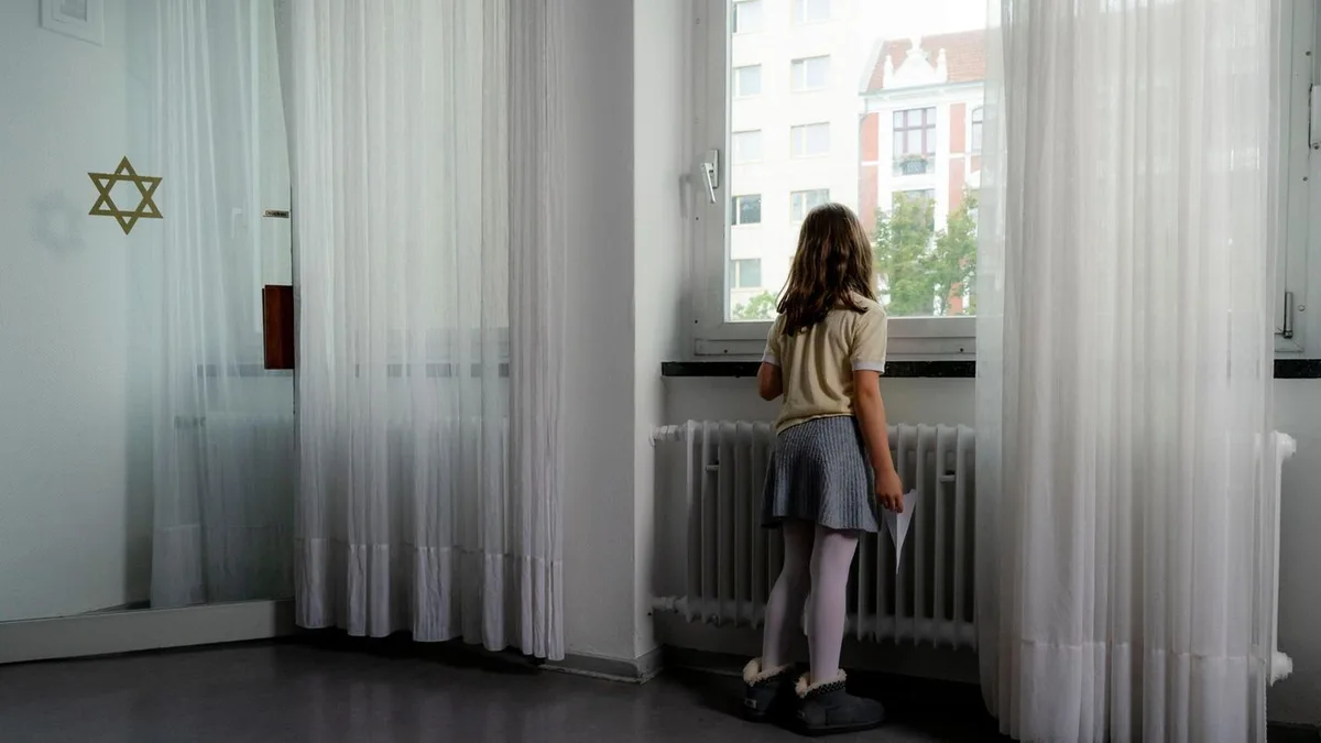 Jugend unter Polizeischutz: Die Kinder schrien: „Iiiiih, Juden!“