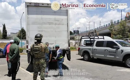 Marina e IMPI retiran 90 mil productos apócrifos en cinco entidades; aseguran prendas y artículos con marcas registradas