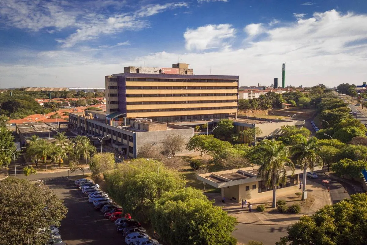 Mulher descobre gravidez um mês após hospital confirmar aborto e fazer curetagem com feto vivo