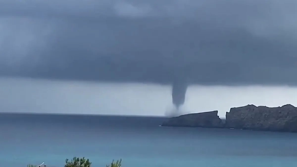 Tornado und Sturzfluten - Schwere Unwetter wüten in Spanien
