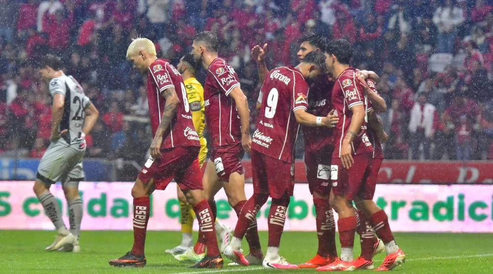 Toluca contra Atlas se suspende por tormenta eléctrica