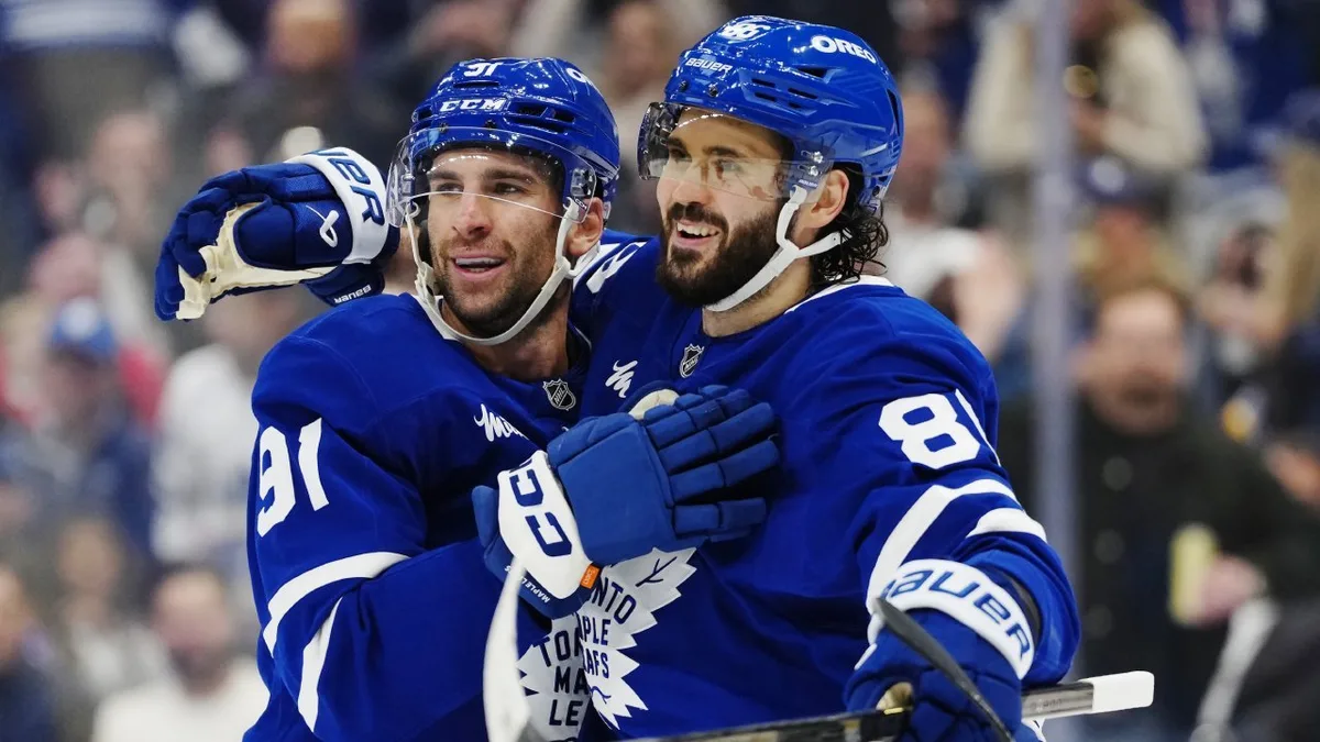 Why tinkering and shuffling Leafs’ top lines might be recipe for success