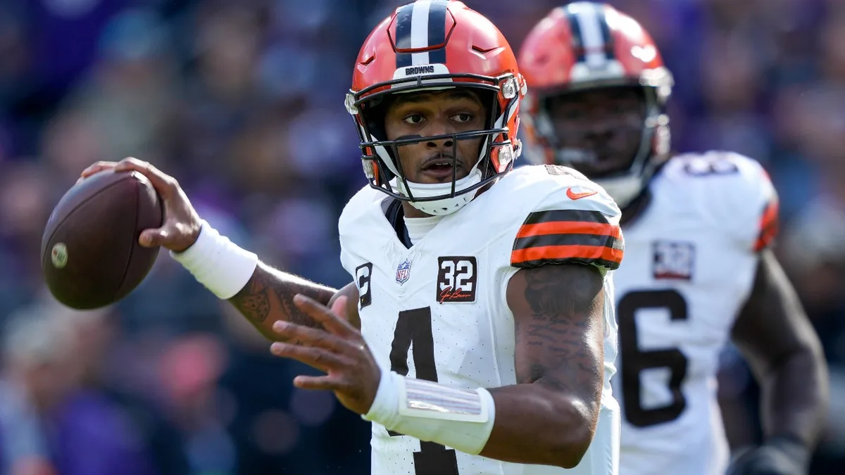 Reports: Browns name Deshaun Watson starting quarterback