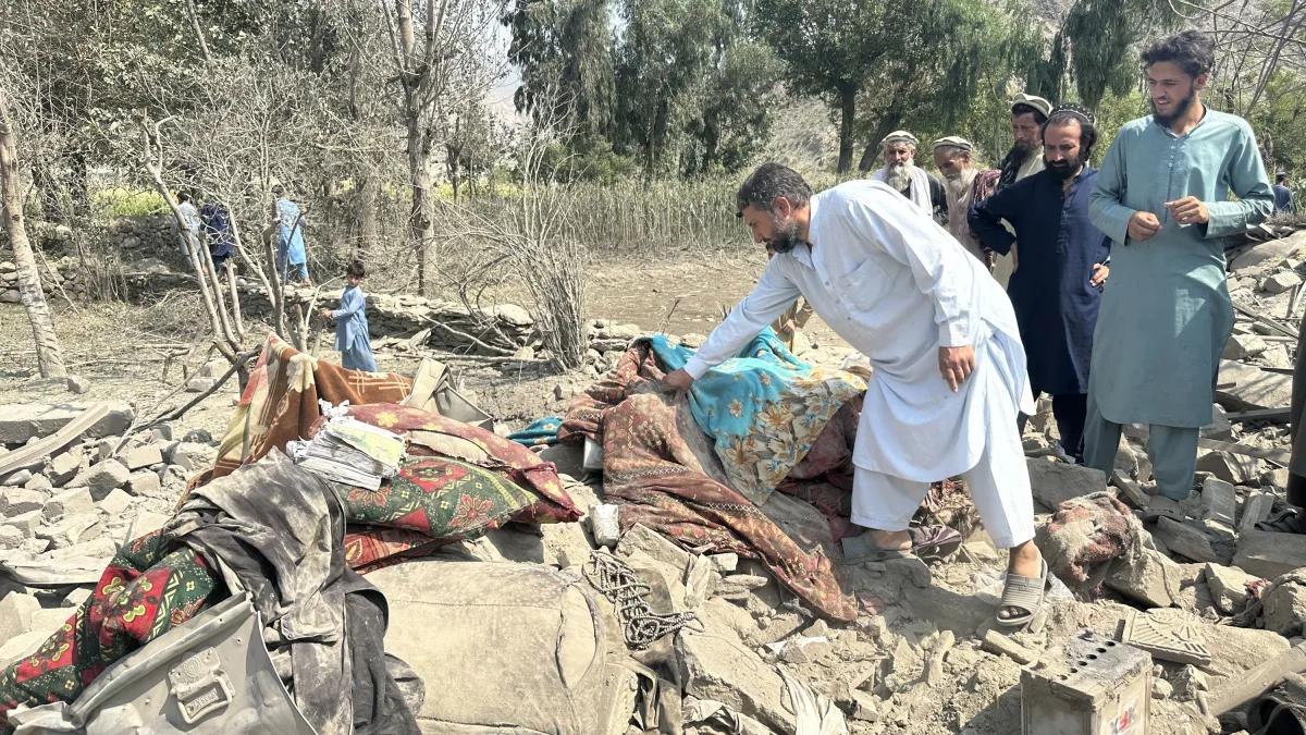 Mehrere Tote: Warum Pakistan Luftangriffe in Afghanistan fliegt