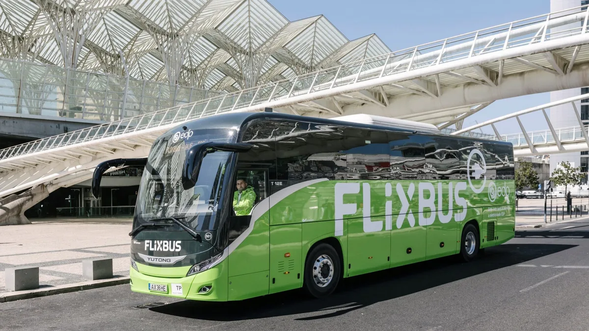 FlixBus desmente Rede Expressos e acusa rival de “distorção dos factos” sobre entrada em Sete Rios