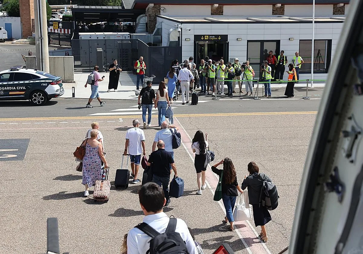 Vueling salda su primer año en el aeropuerto de Córdoba con 29.329 pasajeros, un 55% del total