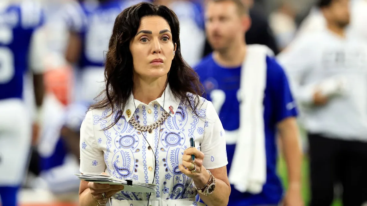 „Sie soll es sein lassen“ - NFL-Besitzerin benimmt sich wie ein Trainer