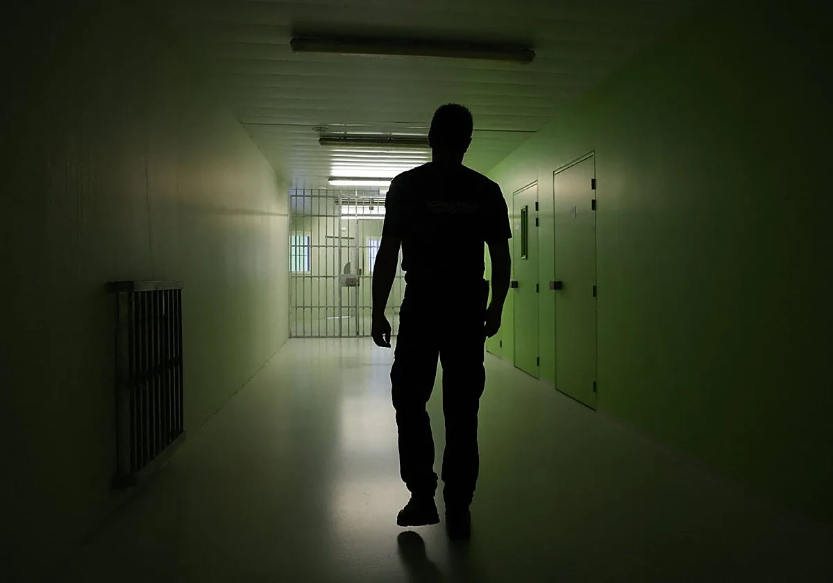 La cuestionada mano dura en las prisiones francesas para narcos
