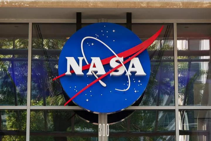 NASA mission to save its sinking space telescope fails soon after launch