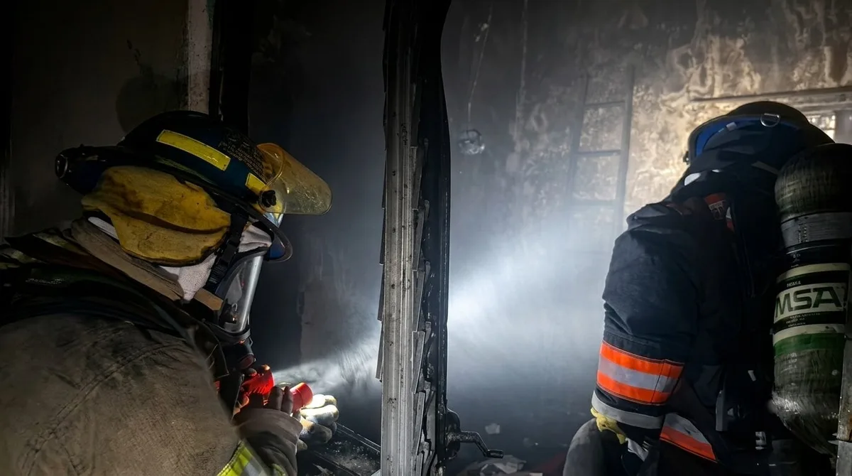 Muere una persona durante incendio de vivienda en San Salvador