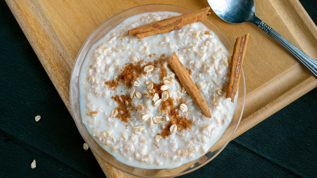 Los chefs asturianos coinciden: “El arroz con leche más cremoso no se cuece con leche, sino que antes se hace con agua”