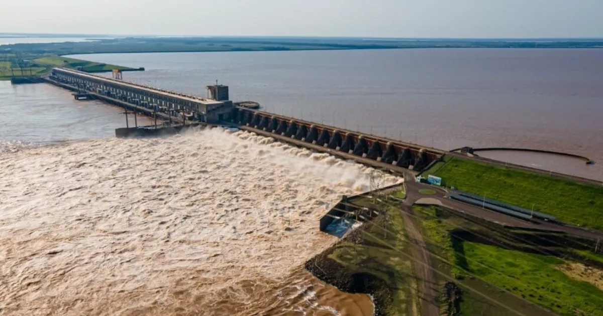 Efectos de El Niño: abrieron las compuertas de Yacyretá y cae el costo de la energía por la mayor cantidad de agua en el Paraná