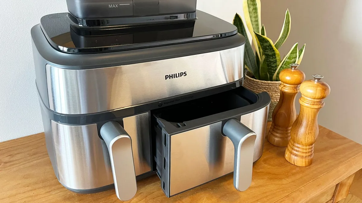 2 Kammern: Dampf trifft auf Crunch: Der neue Philips Steam Airfryer im Test