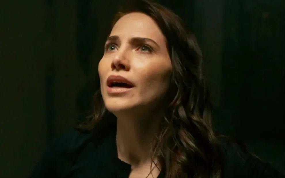 Adriana vende as joias de Arthur em Quem Ama Cuida? Saiba o destino da herança
