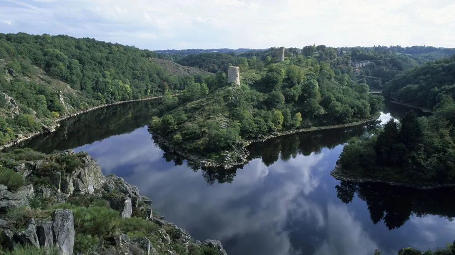 Pourquoi Crozant, ce village de Creuse, a-t-il attiré Monet et plus de 500 peintres ?
