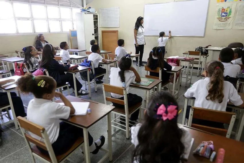 ¿Hay condiciones en Venezuela para iniciar el año escolar tras el doble terremoto?