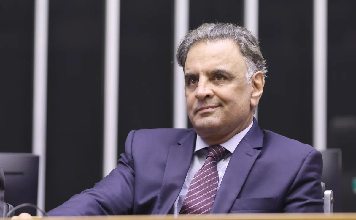 Heringer retira candidatura ao Senado em MG e abre caminho para Aécio