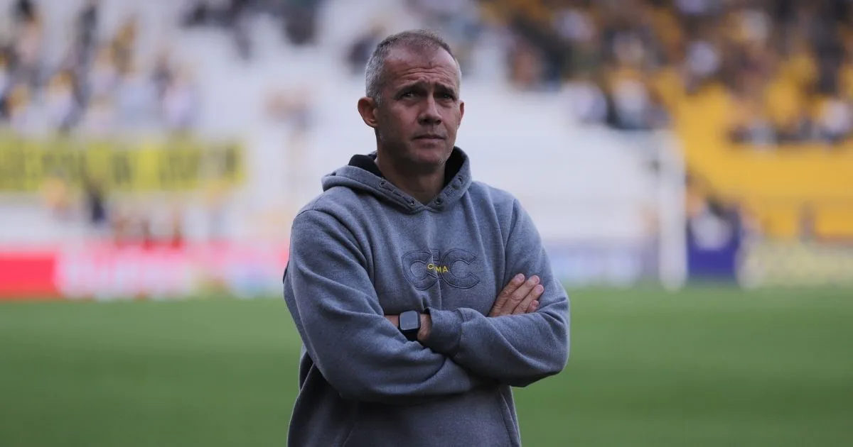 Sem quatro titulares, técnico do Criciúma terá que ‘quebrar a cabeça’ para jogo importante na Série B