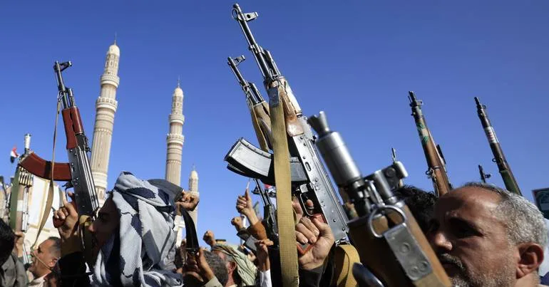 Houthis ameaçam atacar Riade se coligação bombardear Sanaa