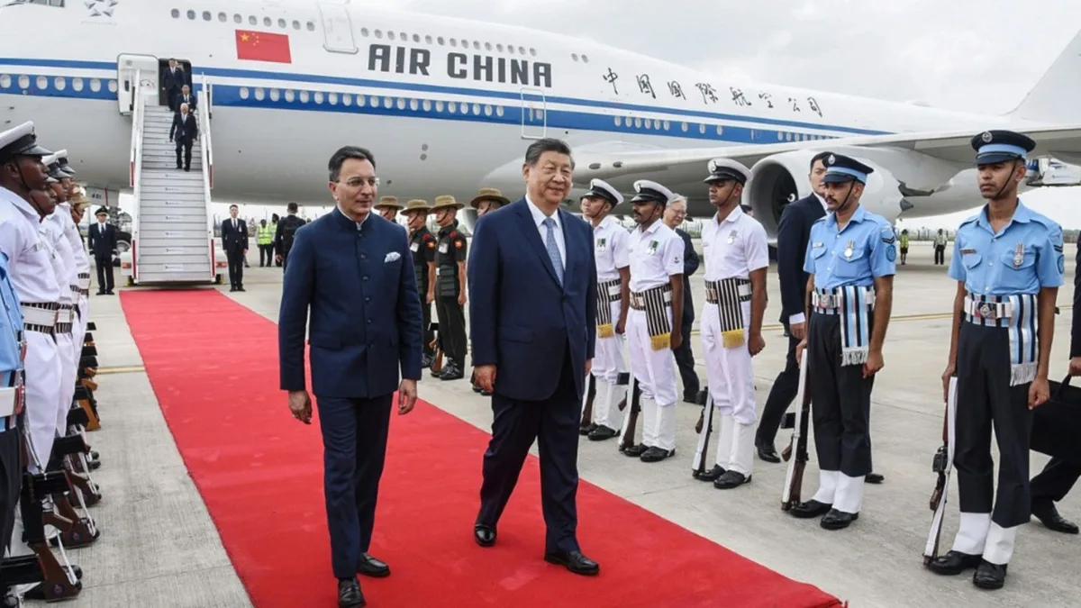 Chinas Staatschef Xi zu Gipfel der Brics-Staaten in Indien eingetroffen