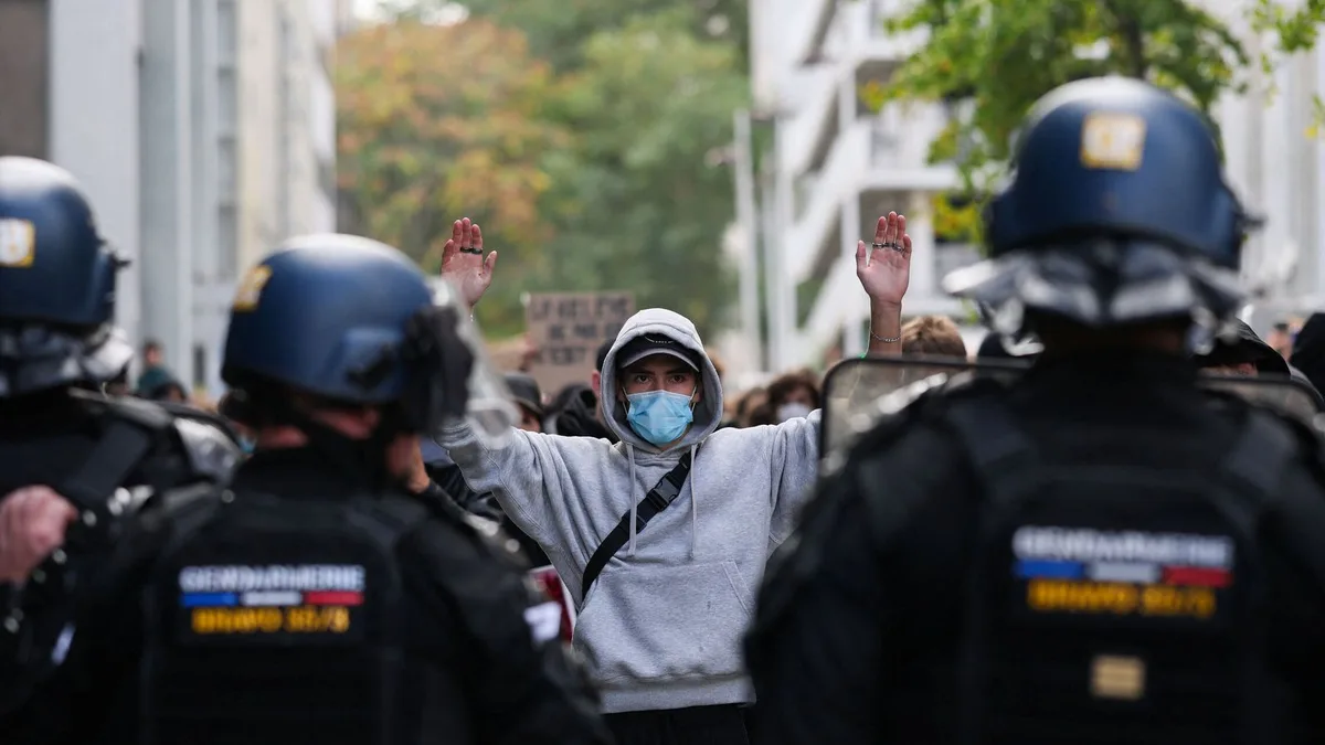 La Policía desaloja un edificio de la universidad de Nantes ocupado por manifestantes