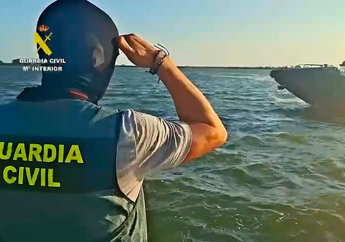 Disparan a una patrullera de la Guardia Civil en las costas de Huelva