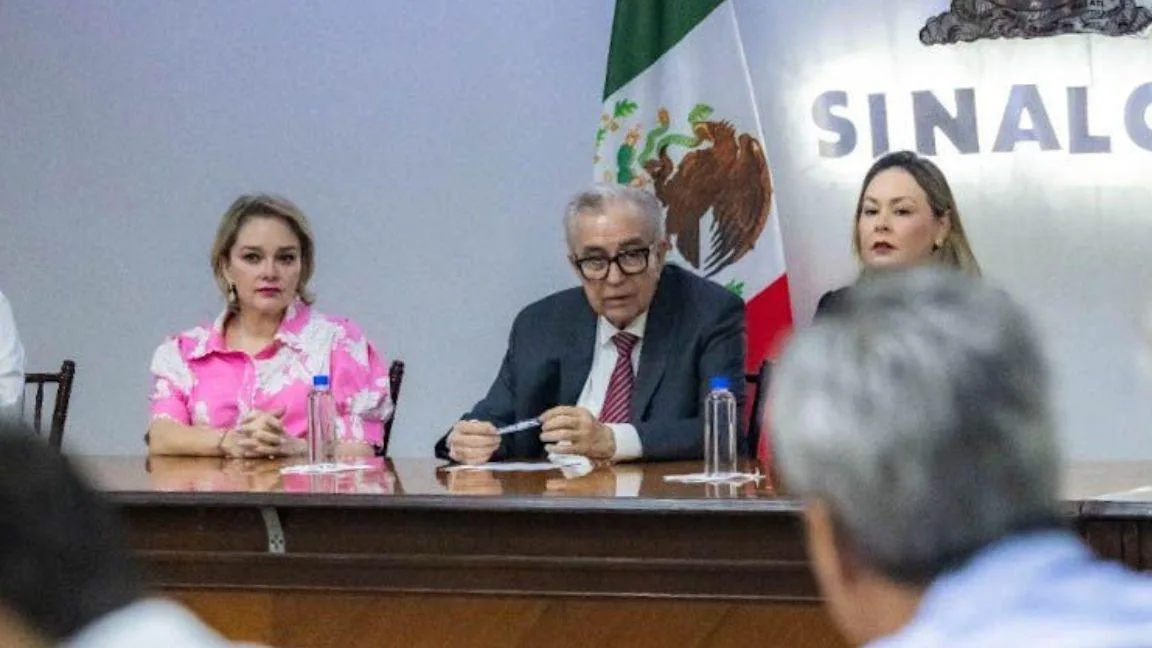 Rocha Moya podría enfrentar estos escenarios si la FGR acredita delitos en su contra